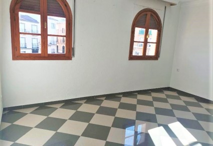 Piso en venta en Lucena, Zona Barrera/Calle Rute