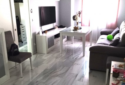 Piso en venta en Lucena, Zona Avenida de la Guardia Civil