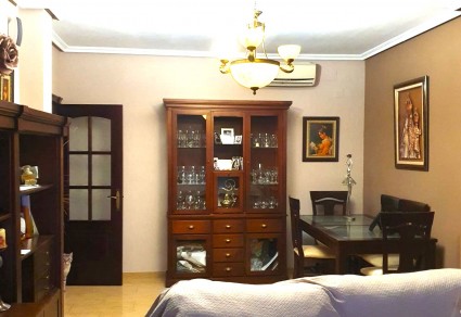 Casa adosada en venta en Lucena, Zona Los Poleares